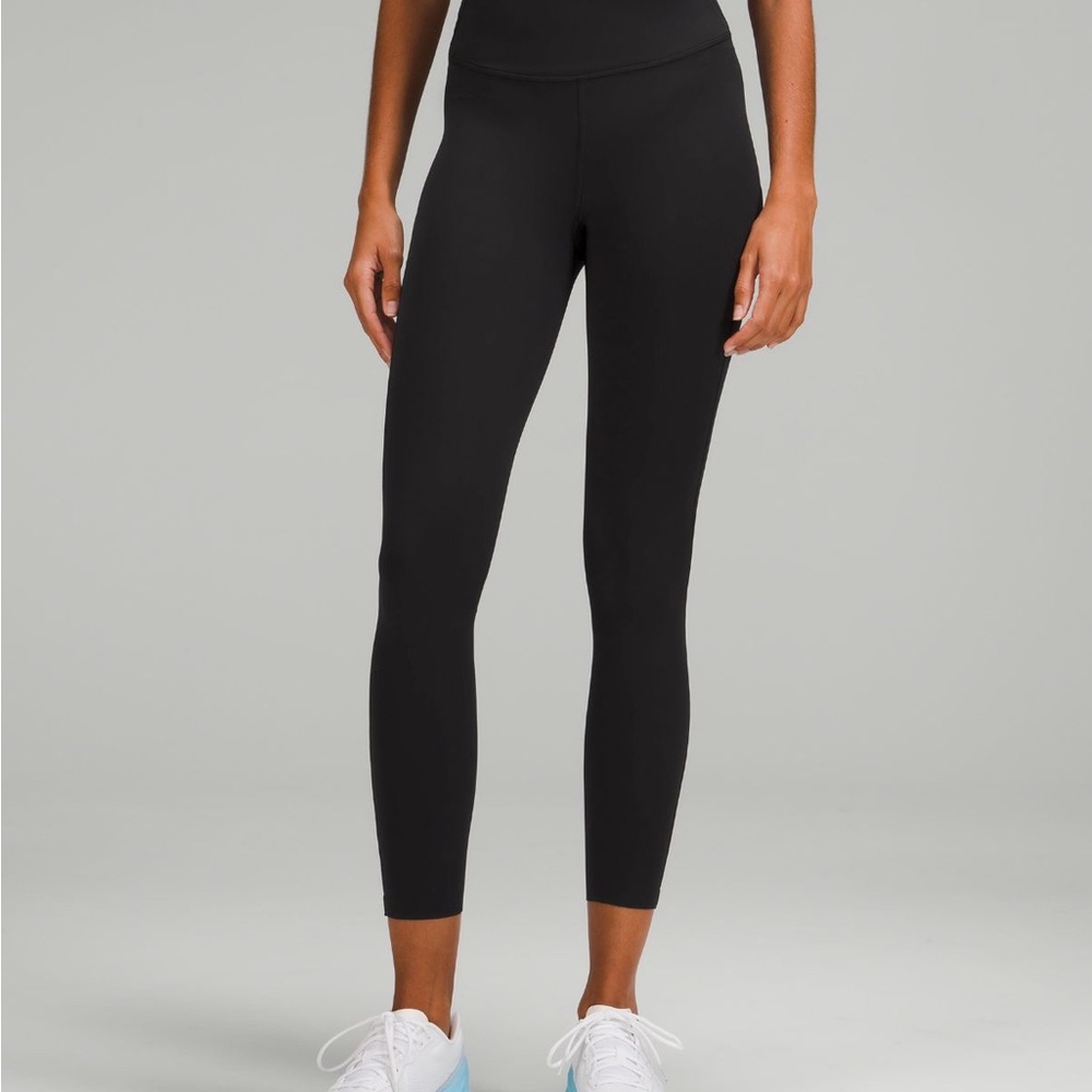 Lululemon Base Pace 25’ legging Size 4